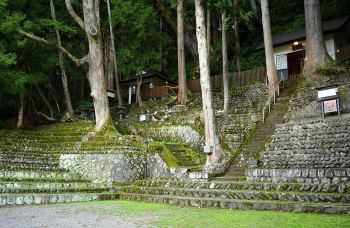 鎮守神祭礼の早朝の参拝は涼しく気持ちの良い朝でした。家内安全・商売繁盛・身体健全・交通安全など祈願（２０２４年８月１８日）。